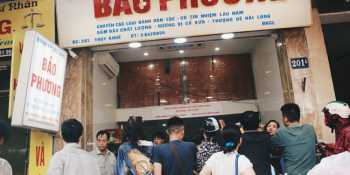 Sát Tết Trung thu, người Hà Nội xếp hàng dài cả cây số, chen nhau chờ mua bánh Bảo Phương